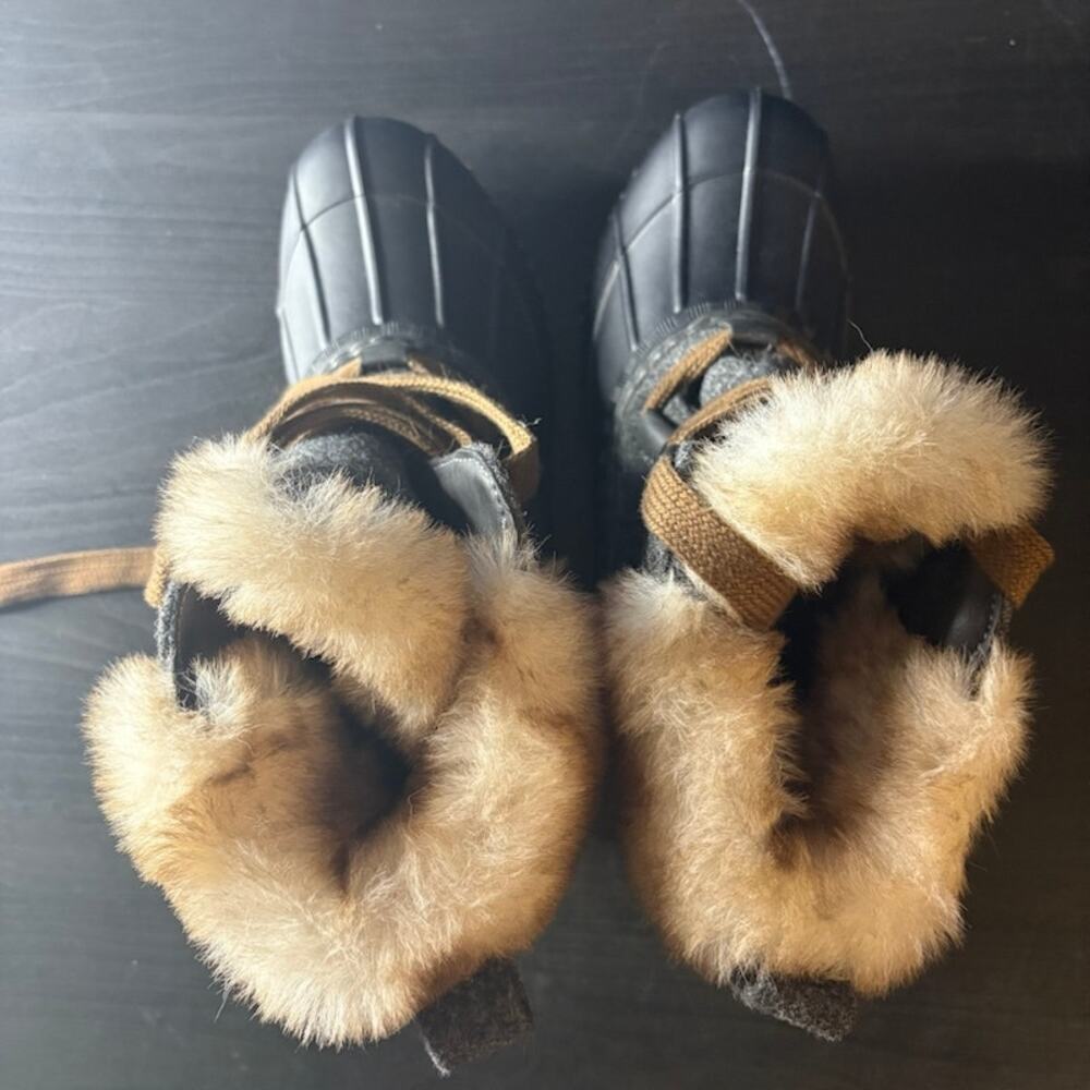 Maurices Women’s Millie Faux Fur Duck Boots Size 8.5 Gray Black Fall Winter - Picture 5 of 8